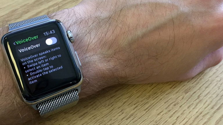 Cómo Configurar y Usar VoiceOver en Apple Watch