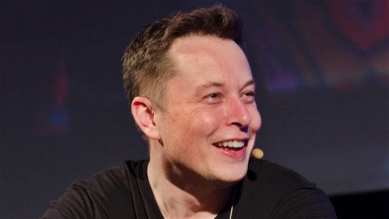 Elon Musk vuelve a lanzarse en contra de Apple por su comisión de la App Store