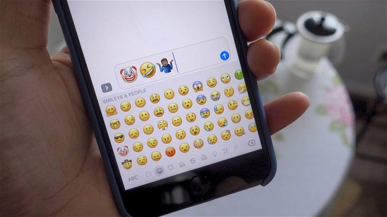 Cómo conseguir los emojis de iOS 10.2 en iOS 9 con Jailbreak