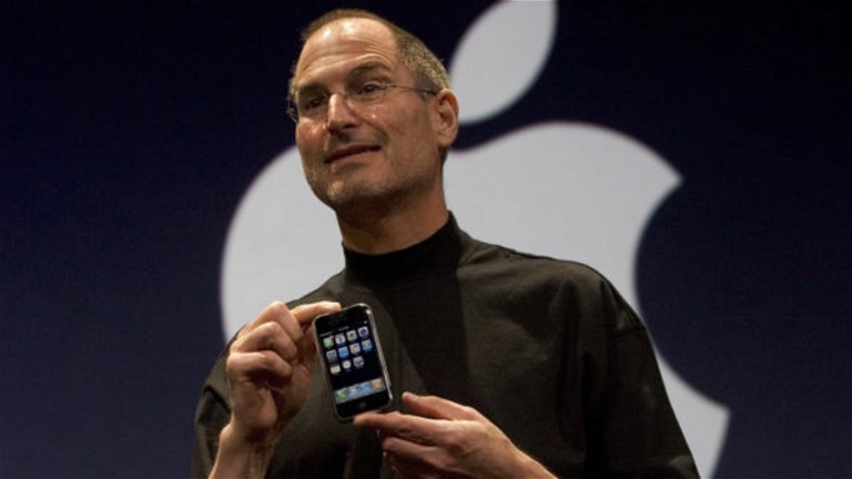 La primera broma telefónica de la historia realizada con un iPhone la hizo el propio Steve Jobs en su presentación