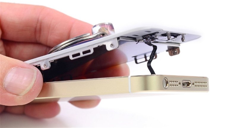 Estas Son las Herramientas que Utiliza Apple para Reparar el iPhone 5s