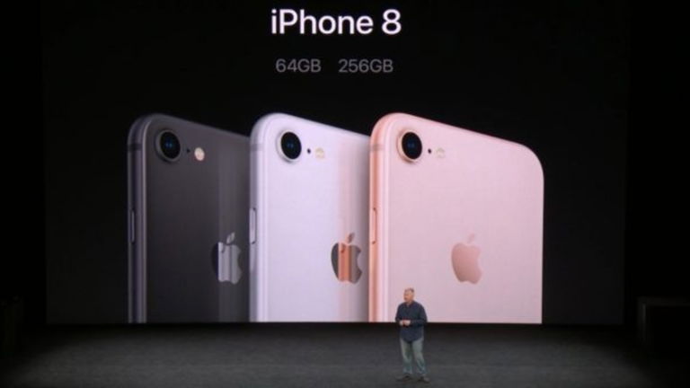 El iPhone 8 viene en color oro, pero todo el mundo lo ve rosa