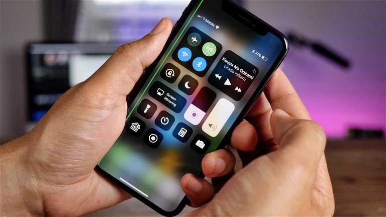 Por qué algunos iPhone X tienen una línea verde en la pantalla