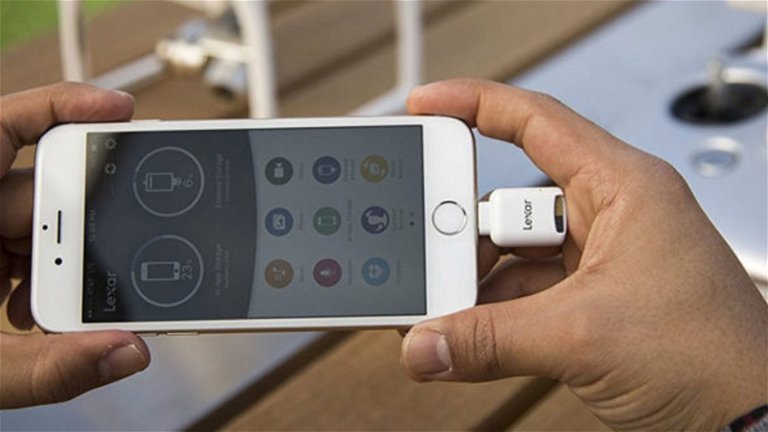 Por fin podrás usar una microSD con tu iPhone