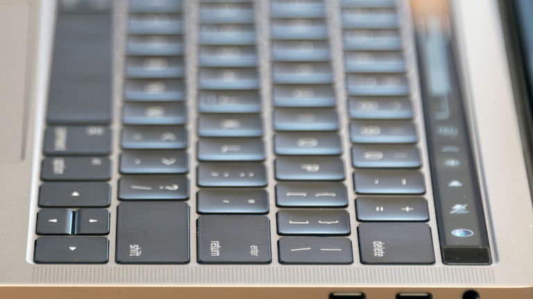 Cómo limpiar el teclado de tu MacBook Pro y evitar que las teclas vayan mal