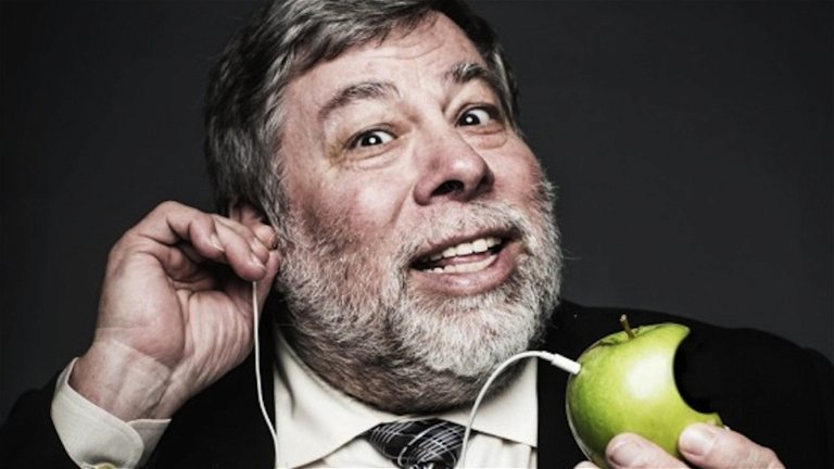 Steve Wozniak, cofundador de Apple, insiste en que borremos nuestro Facebook