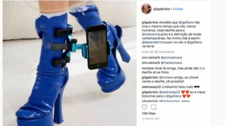 Zapatos con soporte para el iPhone: la última y ridícula tendencia de la moda