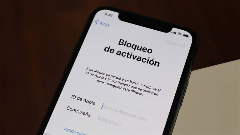 Cómo saber si un iPhone está bloqueado por iCloud