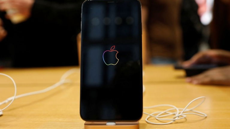 Compra un iPhone supuestamente nuevo y al encenderlo encuentra toda la información de su anterior dueño