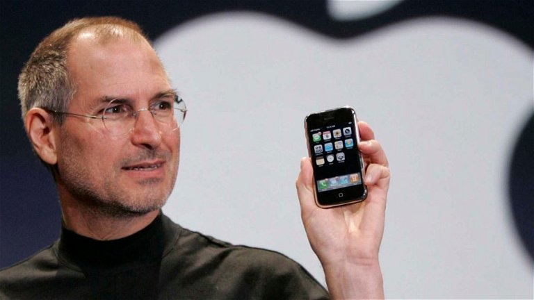 Steve Jobs obligó a cambiar la pantalla del iPhone original tras su presentación: "necesitamos cristal"