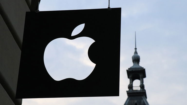 Apple demanda a un ex empleado por robar secretos de la compañía