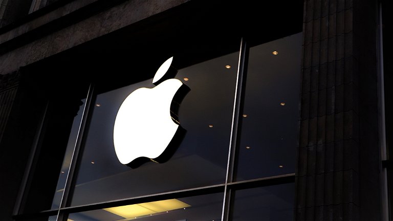 Una de las mejores ideas de Steve Jobs para salvar la compañía: las Apple Store online