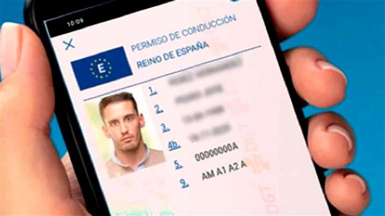 Con miDGT puedes llevar el carnet de conducir en el iPhone