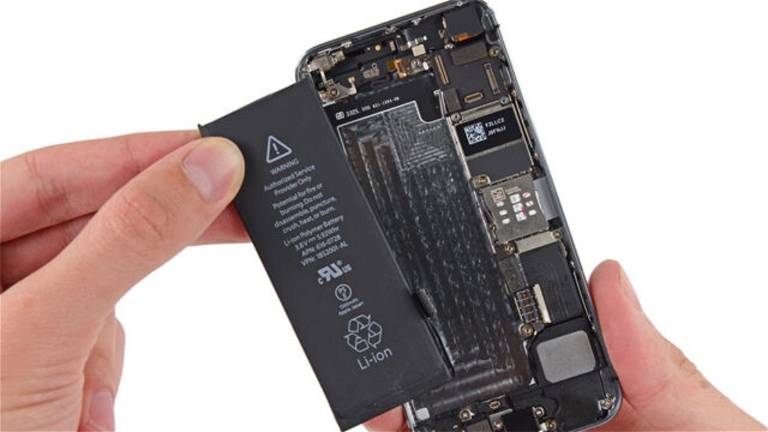 Las peores cosas que le puedes hacer a la batería de tu iPhone