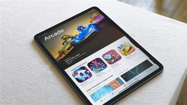 Siguen los rumores: Apple trabaja en un mando para Apple Arcade y en un iPad Air con Touch ID bajo la pantalla