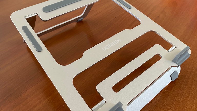 Estos son los accesorios imprescindibles que utilizo en mi MacBook: soporte de aluminio