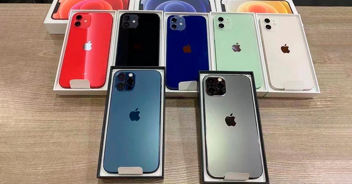 Nuevas Fotos De Los IPhone 12 Y 12 Pro Para Ver Los Colores De Cerca