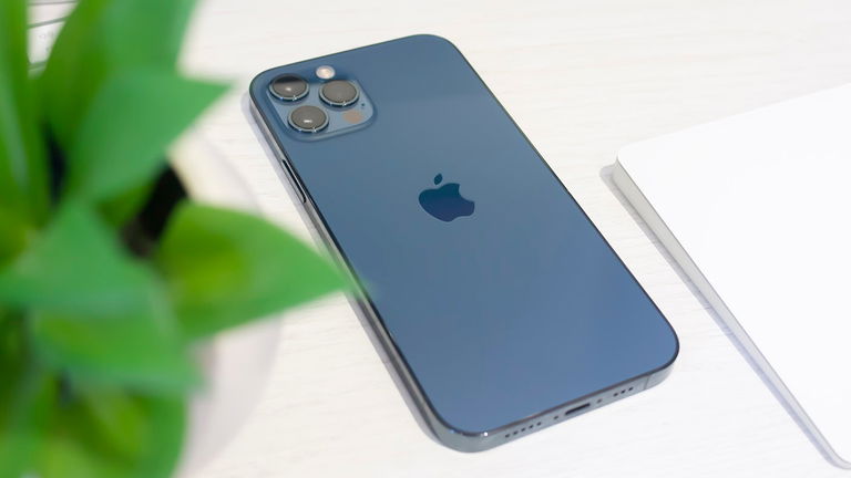 Amazon tira el precio del iPhone 12 Pro Max (cuesta menos de 870 euros)