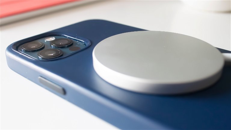 Apple actualiza el cargador MagSafe: así es como puedes instalar la nueva versión