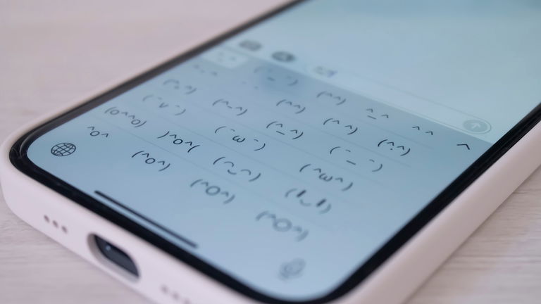 Desbloquea el teclado de emoticonos secreto del iPhone