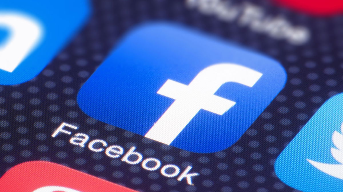 Cómo Descargar Fotos y Vídeos de Facebook