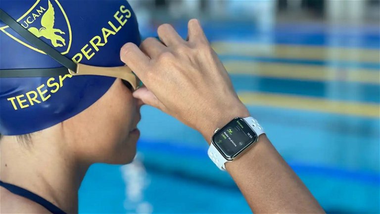 La nadadora española Teresa Perales usa un Apple Watch para preparar los Juegos Paralímpicos de Tokio