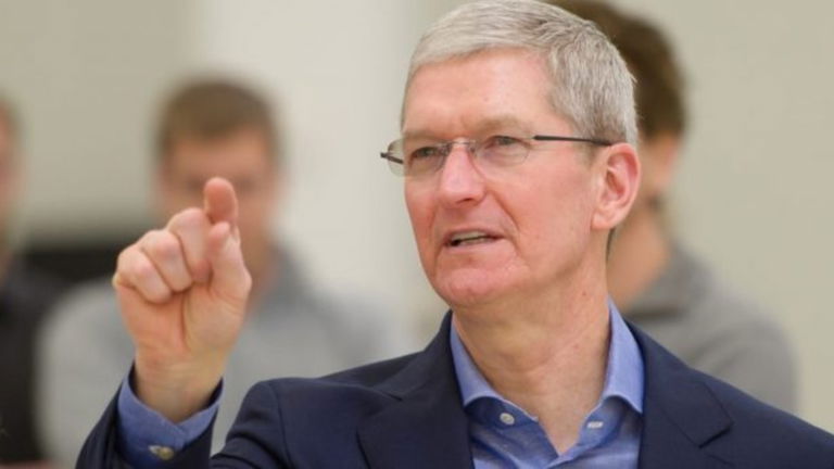 Tim Cook habla de la próxima "gran cosa" de Apple en una entrevista