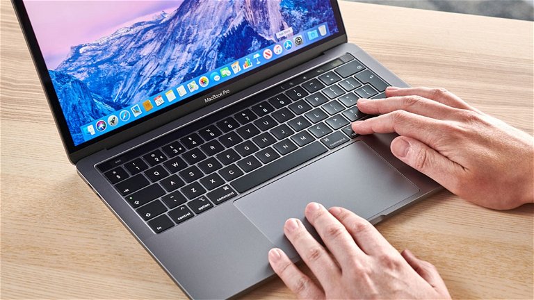 Chollo histórico en el MacBook Pro 2020: llévate un M1 a casa por 1199 euros