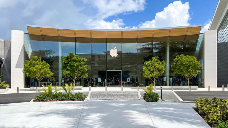 Apple se prepara: recorta presupuesto y congela las contrataciones