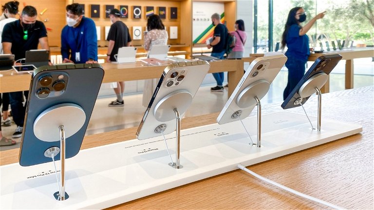 Las Apple Store tienen un nuevo dock MagSafe para los iPhone