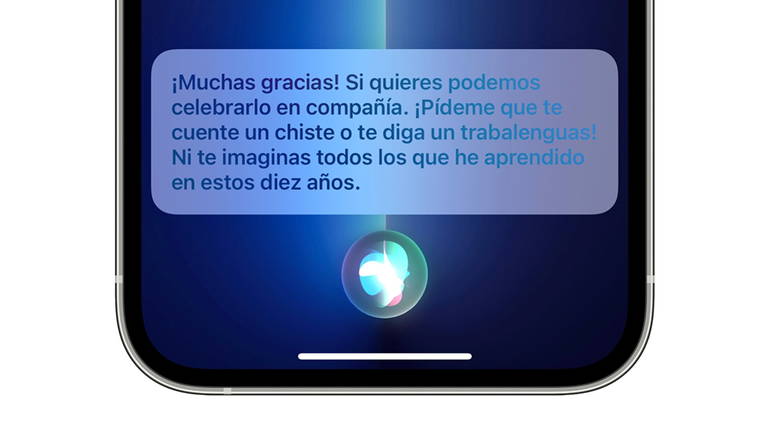 El Asistente de Voz Cortana de Microsoft se Burla de Siri y del iPhone 6 Plus