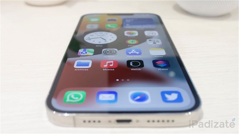 This iPhone 13 Pro Max with 256 GB is the best option to buy right now