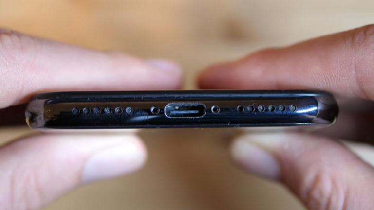 La gente se vuelve loca con el primer iPhone con USB-C: ya pagan más de 4.000 dólares