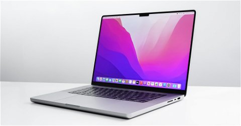 El MacBook Pro de 14" tira su precio en Amazon 250 euros (solo este color)