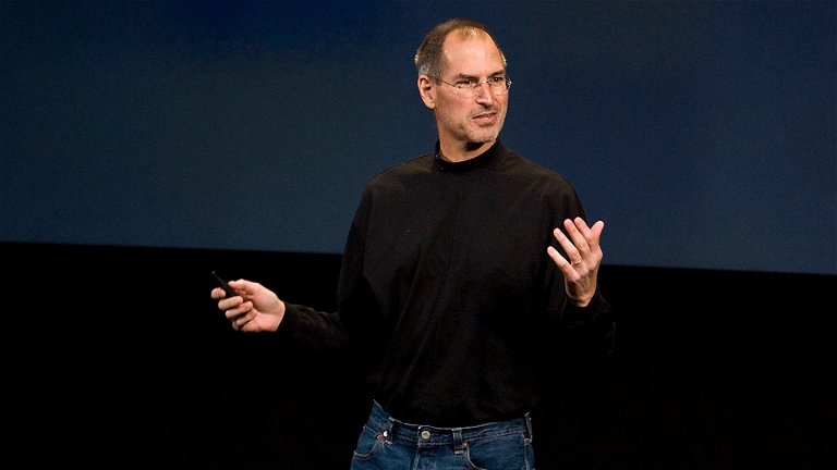 ¿Por qué Steve Jobs siempre vestía con jersey negro de cuello alto y pantalones vaqueros?