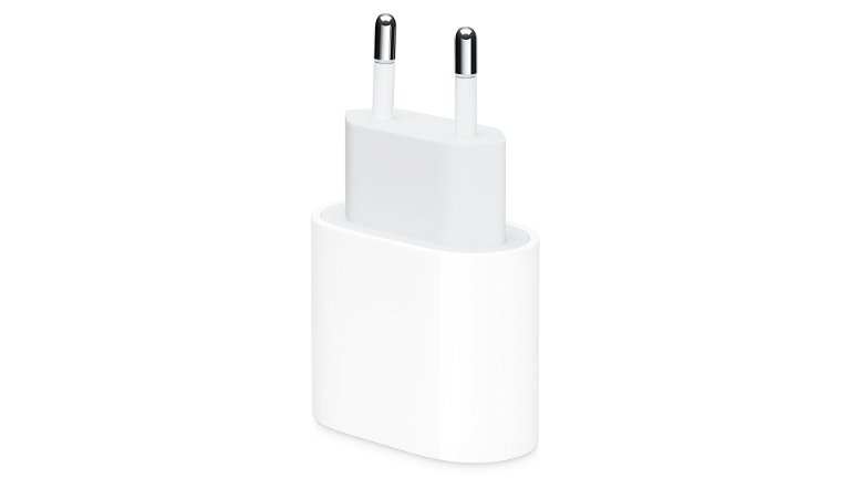 Apple's official fast charger for iPhone drops its price on Amazon