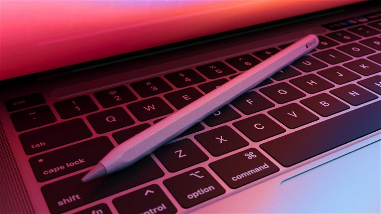 Apple patenta un MacBook compatible con el Apple Pencil