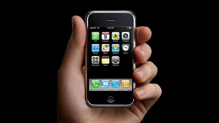 Se cumplen 15 años del lanzamiento del iPhone: así reaccionaron los usuarios