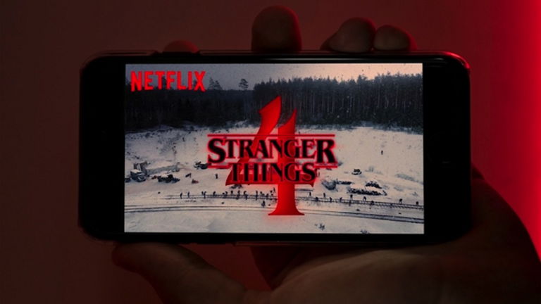 An Apple Watch in Season 4 of Stranger Things?