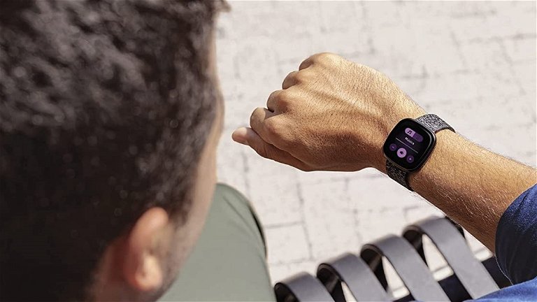 Este smartwatch tiene mucho que decirle al Apple Watch, y solo vale 160 euros