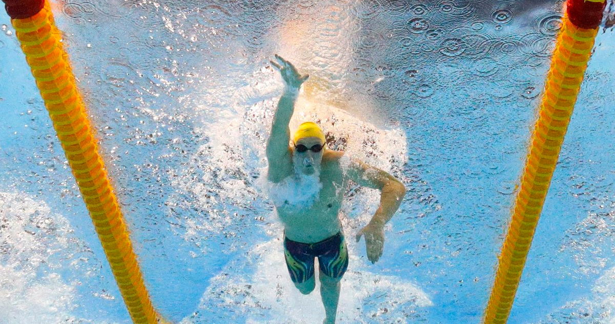 Here's how pro swimmers use the Apple Watch to improve their times ...