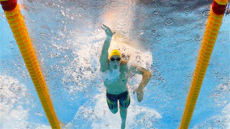 Here's how pro swimmers use the Apple Watch to improve their times