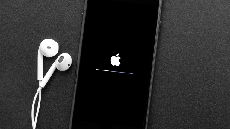 ¿Problemas con tu iPhone o iPad? Así puedes hacer downgrade de iOS 16 a iOS 15