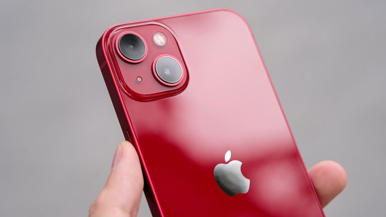 Cada vez está más lejos el iPhone 15 de color rojo