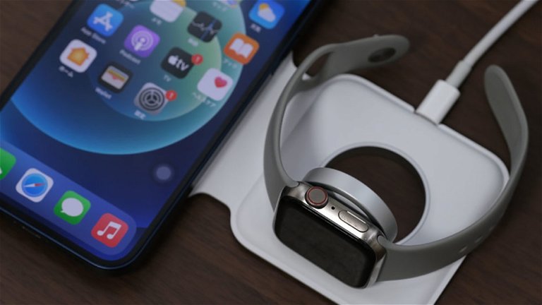 El espectacular cargador MagSafe Duo de Apple puede ser tuyo a mitad de precio