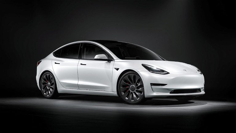 Apple Music llega oficialmente a los coches de Tesla