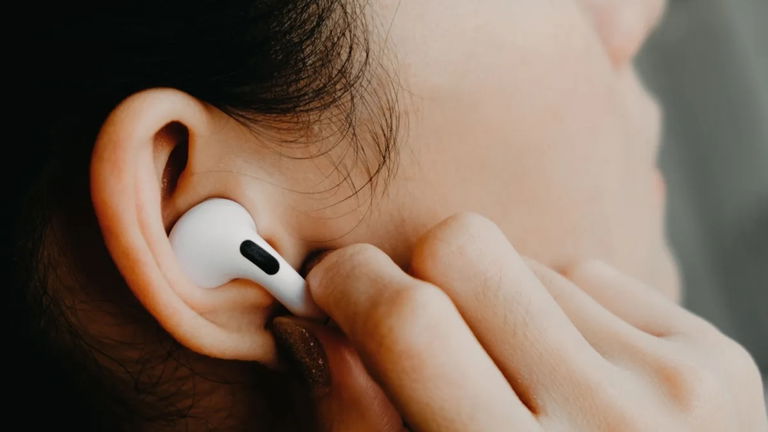 Las próximas generaciones de AirPods incluirán sensores de salud