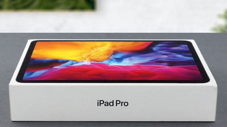 This could be the exorbitant and abusive price of the first iPad Pro of 13" with OLED display