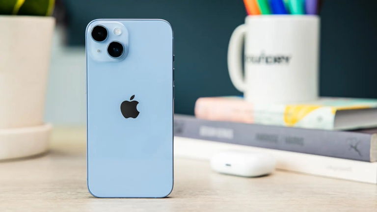 Este iPhone 14 es uno de los mejores smartphones del mundo y ha rebajado drásticamente su precio