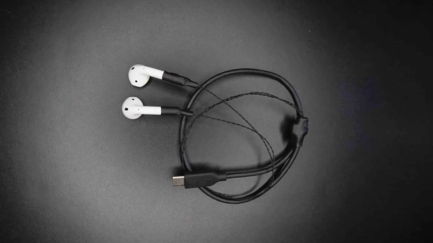 La tonter a del d a crean unos AirPods con cable